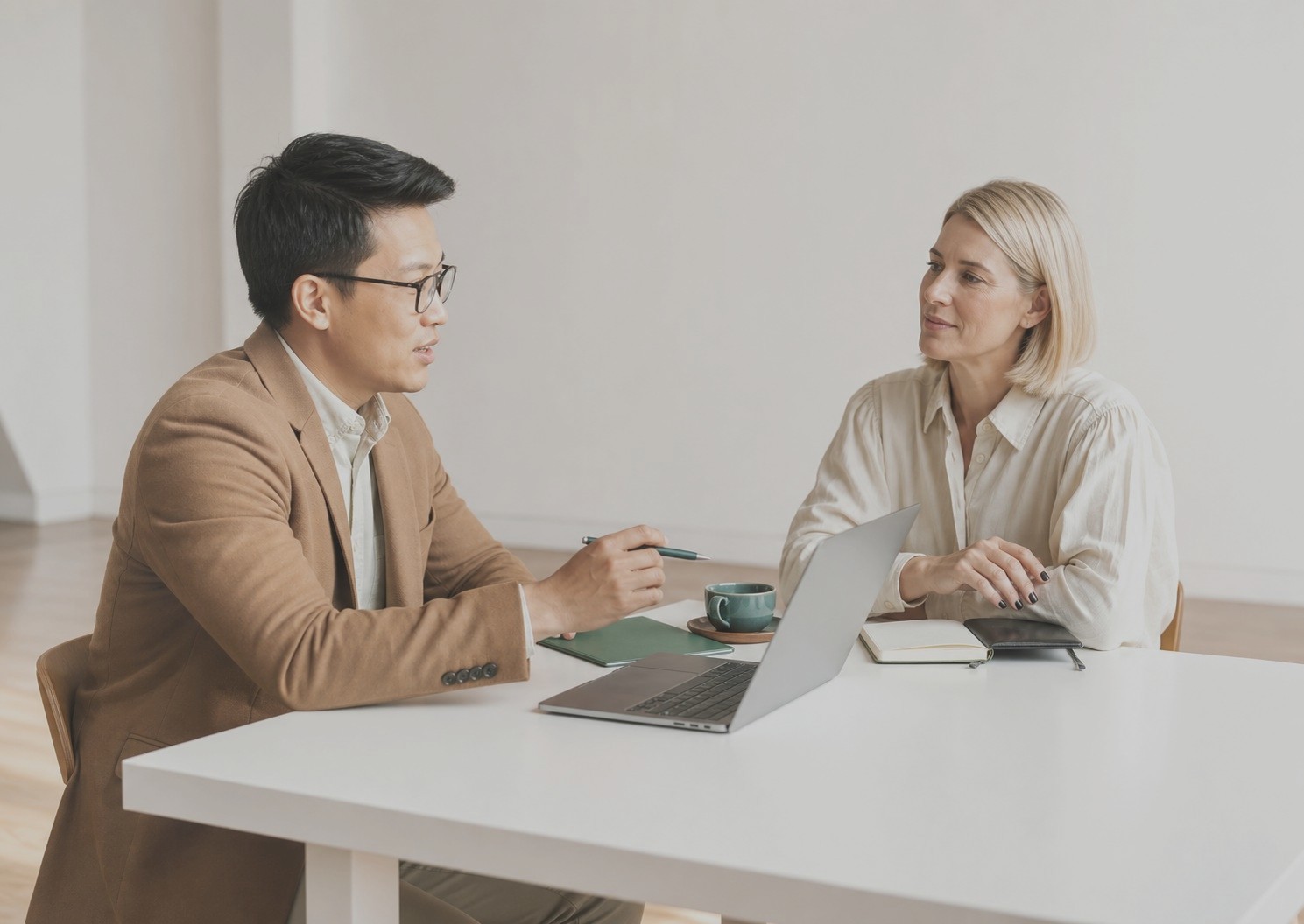 A reviewer staying with a merchant through ongoing support